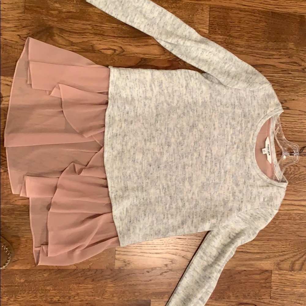 Two layered gray sweater